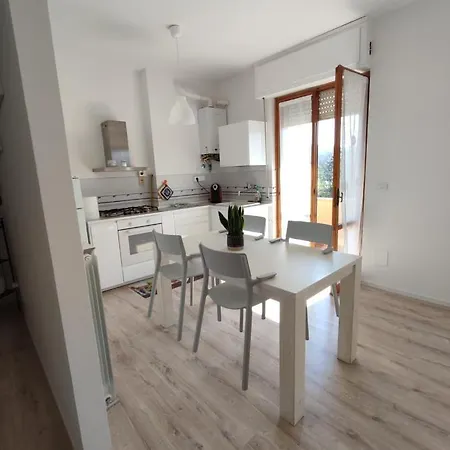 Apartmán Civico 83 *